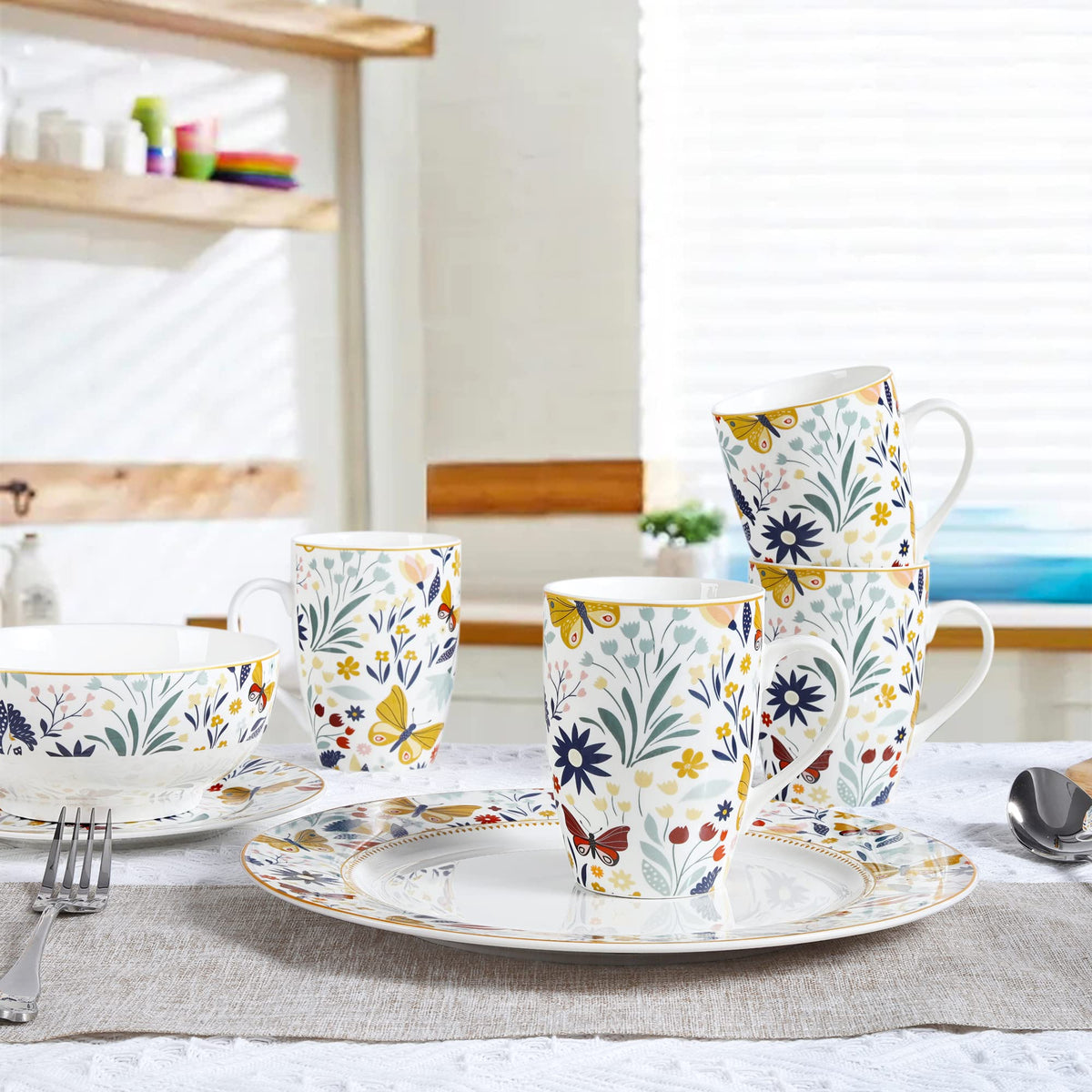 16 Piece Vintage Porcelain Dinnerware Set for 4 V471