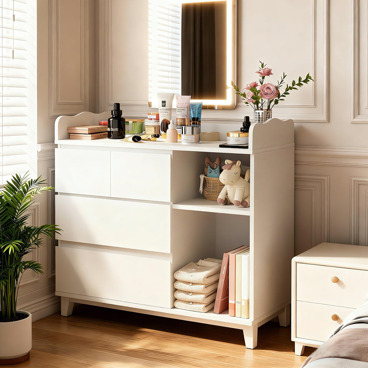 White Baby Changing Table with 4 Drawers U727287